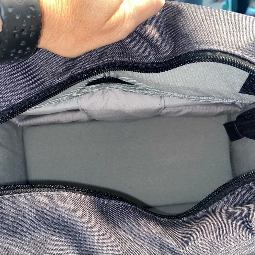 BAGSMART Large Grey Camara backpack bag w/ compartments
